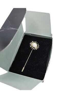 Vintage 1996 Avon Smithsonian Museum Collection Sunburst Stick Pin New in Box